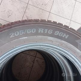 4 Gomme invernali KUMHO 205/60 R16 96H - 90% batt