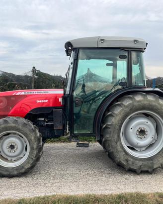 Trattore massey ferguson 3435 frutteto