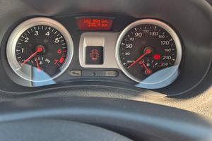 Renault Clio 1200 gpl/benzina
