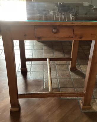 Tavolo primi ‘900 in legno, restaurato