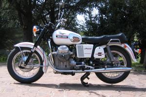 Moto Guzzi V7 - 1972