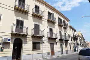 4 LOCALI A PALERMO