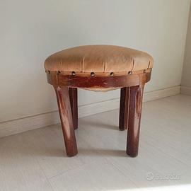 Sgabello poggiapiedi vintage. Da restauro.