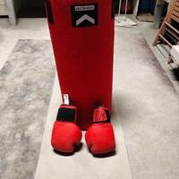 Sacco per allenamento boxe più guantoni