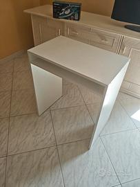 Scrivania compatta IKEA TORALD bianca (65x40 cm)