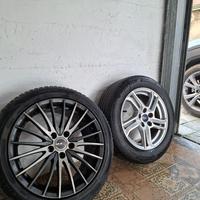 Cerchi con gomme da 16 e da 17