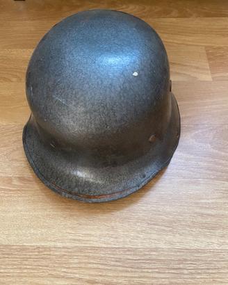 Elmetto Tedesco Stahlhelm (dopoguerra,parata,BGS)