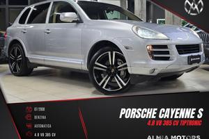 PORSCHE Cayenne S