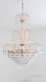 Lampadario vintage con vere perle di cristallo