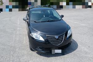 Lancia y anno 2014  benzina/gpl