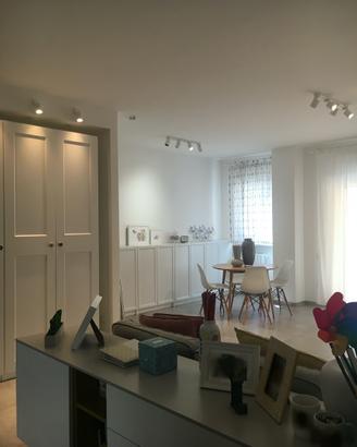 Mobili, arredo e accessori pari al nuovo