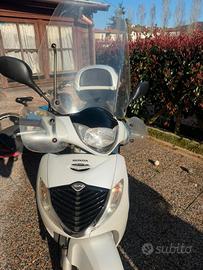 Scooter honda sh 150