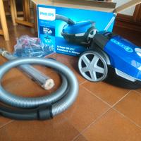 Aspirapolvere Philips a traino con sacco .