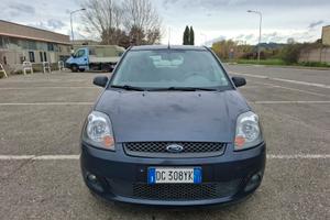 Ford Fiesta 1.2 5 porte SOLAMENTE 85.000 KM