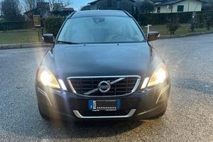 Volvo XC60 D3 Geartronic Momentum solo 89000 km UN