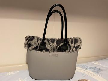 Borsa O bag con manici in pelle e pelliccia