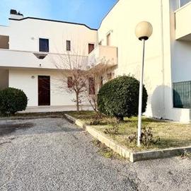 Trilocale a 200mt dal mare, Metaurilia. M/4028