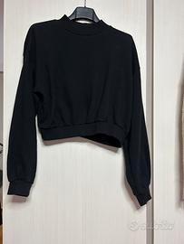 Felpa nero marca Bershka