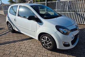 TWINGO 1,2 CON SOLO 91000 KM