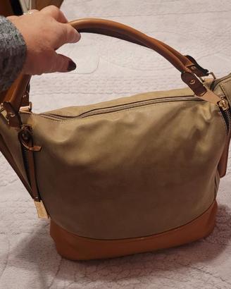 borsa Combipel con piccoli graffietti sul fondo gu