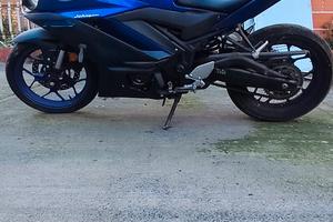 Yamaha YZF R3 2023 incidentata