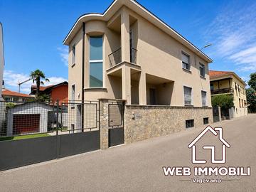 Villa di 358 m² con più di 5 locali a Vigevano