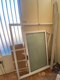 Veranda con vetro finestra più a pliche