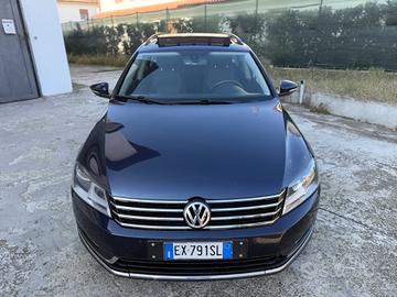 Volkswagen Passat 2.0 TDI FULL OPT TETTO 2014