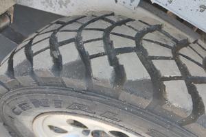 cerchi e gomme tassellate