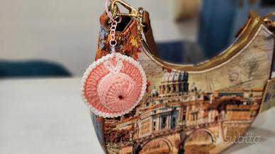 Portachiavi Cappellino uncinetto 👒 fatto a mano 