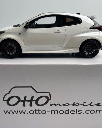 GR Yaris 1:18 Ottomobile