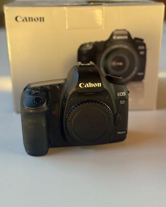Canon 5D MARK II
