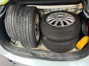 Gomme invernali Ford