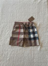 Shorts Burberry Taglia M Nuovi con Cartellino