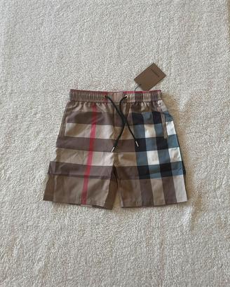 Shorts Burberry Taglia M Nuovi con Cartellino