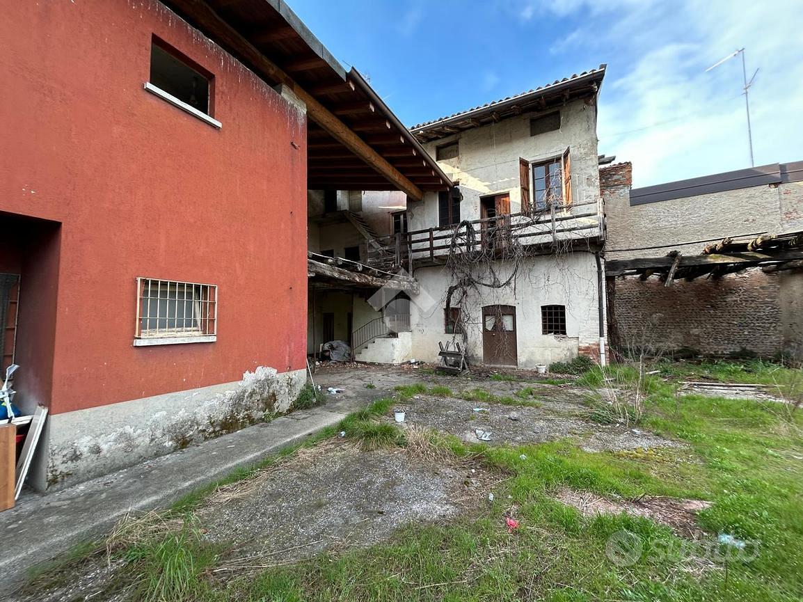 RUSTICO A STEZZANO - Vista 3