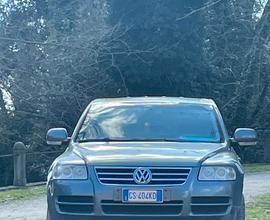 VOLKSWAGEN Touareg - 2005