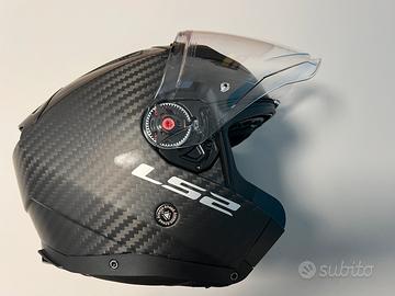 Casco jet LS2 modello Infinity 2 Carbon.