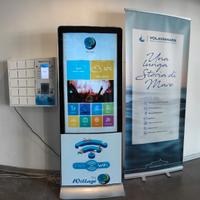 Totem Touchscreen 47" indoor