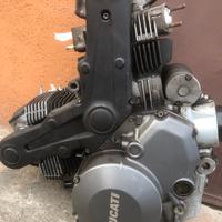 Motore ducati 696