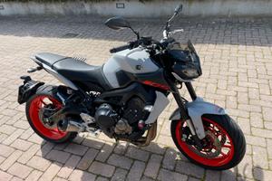 Yamaha mt 09