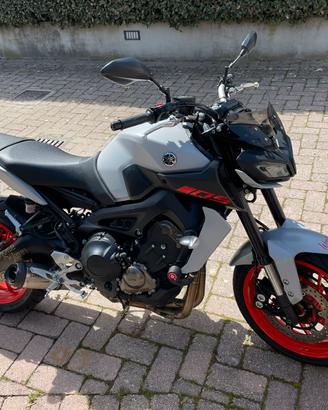Yamaha mt 09