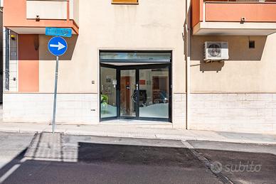 Locale commerciale o studio per professionisti