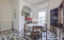 trilocale-zona-battindarno-con-riscaldamento-auton