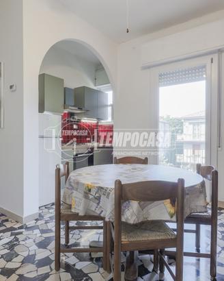 TRILOCALE ZONA BATTINDARNO CON RISCALDAMENTO AUTON