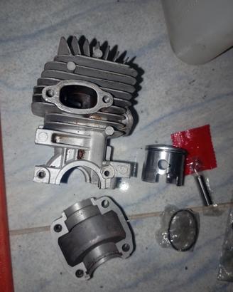 Ricambi cilindro p. per motoseghe 25 cc usato 