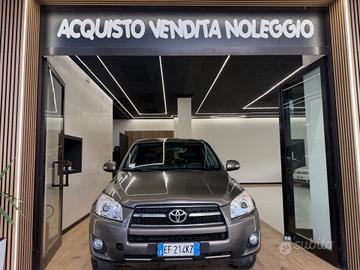Toyota RAV 4 RAV4 Crossover 2.2 D-Cat 177 CV Execu