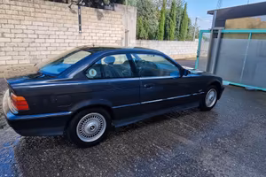 BMW 320 I COUPE 24 V