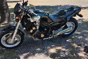 Yamaha naked, rara, potente ed affidabile 