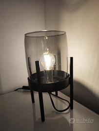  coppia di lampade in ferro e vetro fumé 